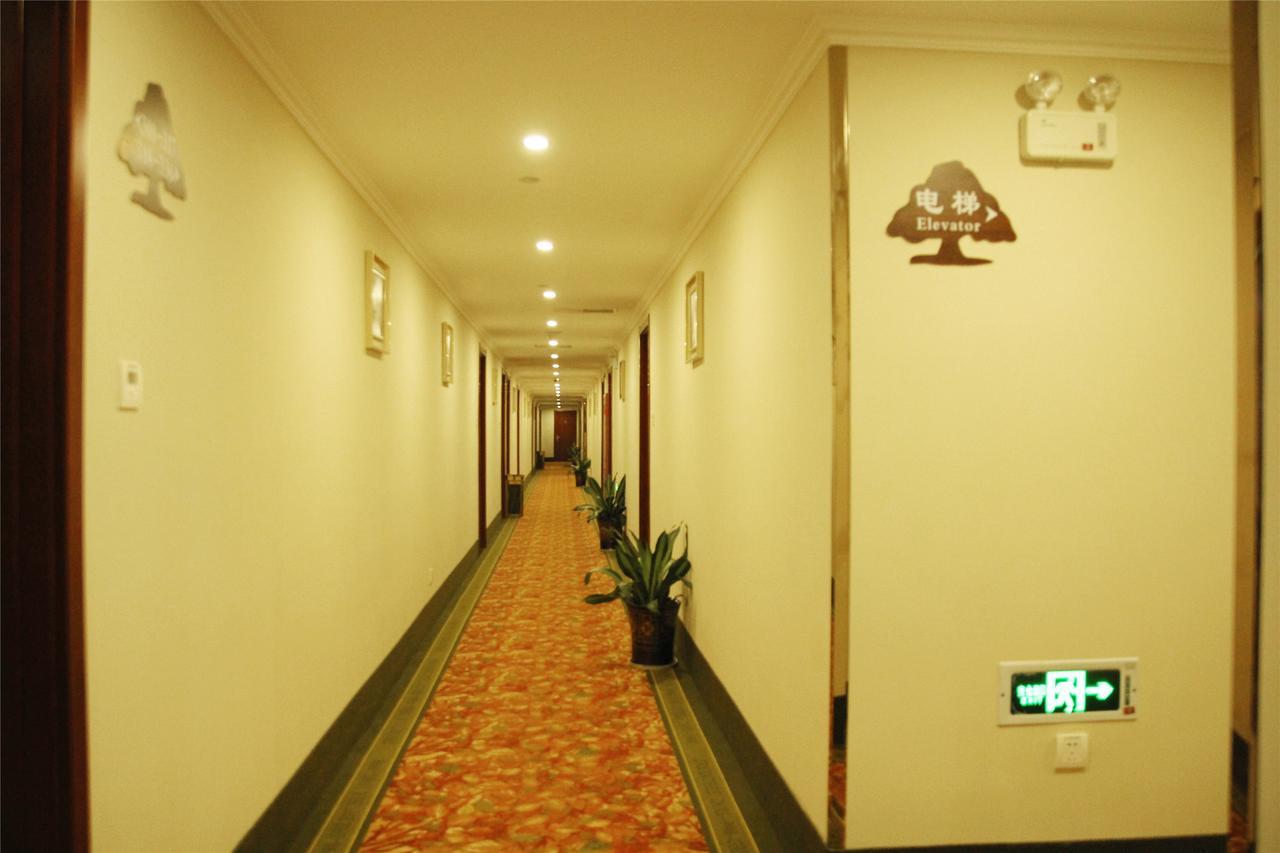 Greentree Inn Yunnan Lijiang Qixing Street Express Hotel Exteriör bild